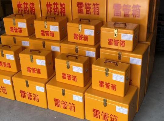 三门峡玻璃钢雷管箱的使用寿命一般是多少？