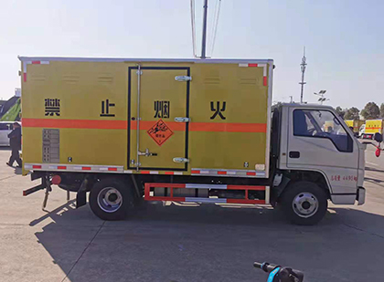 三门峡爆破器材运输车技术升级与安全合规新趋势